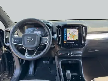 VOLVO XC40 T4 Recharge Plus-Dark DKG 360  Standh ACC B
