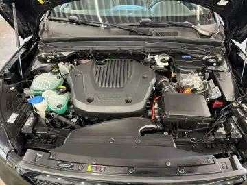 VOLVO XC40 T4 Recharge Plus-Dark DKG 360  Standh ACC B