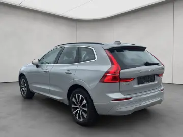 VOLVO XC60 B5 AWD Core Aut Park- Winter-Paket 19&apo…