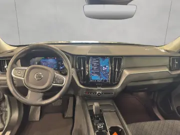 VOLVO XC60 B5 AWD Core Aut Park- Winter-Paket 19&apo…