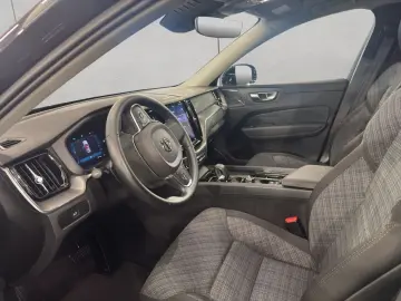 VOLVO XC60 B5 AWD Core Aut Licht-Paket H&K Kamera PDCv