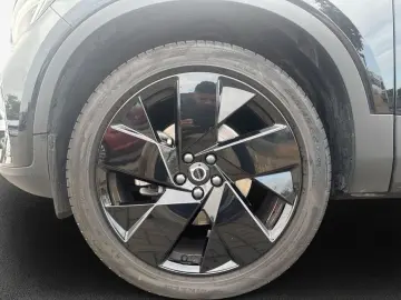 VOLVO XC40 B3 Plus Black-Edition DKG Park- Winter- Sit