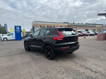 VOLVO XC40 B3 Plus Black-Edition DKG Park- Winter- Sit