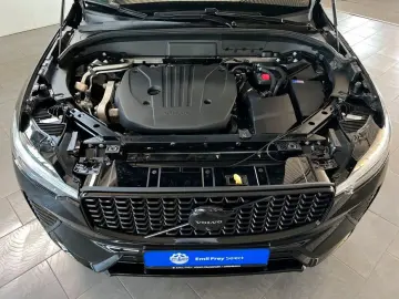 VOLVO XC60 B5 AWD Plus Black-Edition PilotAssist 360