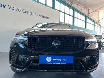 VOLVO XC60 B5 AWD Plus Black-Edition PilotAssist 360