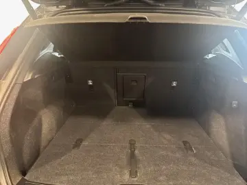 VOLVO XC40 B3 Plus Black-Edition DKG Glasd Leder 360