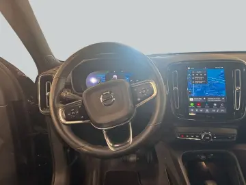 VOLVO XC40 B3 Plus Black-Edition DKG Glasd Leder 360