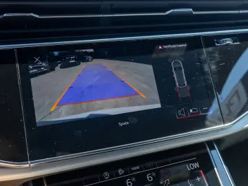 Audi Q8 3.0 55 TFSI quattro MHEV S-Line Matrix ACC Stoc TM
