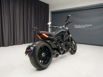 Ducati XDIAVEL Dark