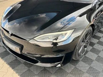 TESLA MODEL S PLAID   MATRIX LED   YOKE   HW4   VAT