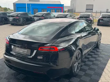 TESLA MODEL S PLAID   MATRIX LED   YOKE   HW4   VAT