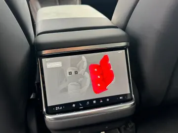 TESLA MODEL S PLAID   MATRIX LED   YOKE   HW4   VAT