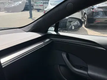 TESLA MODEL S PLAID   MATRIX LED   YOKE   HW4   VAT