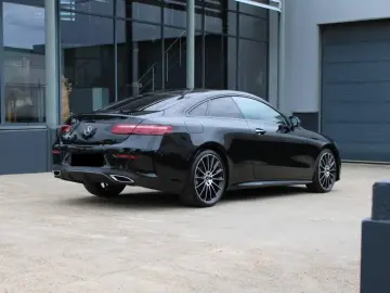 Mercedes-Benz E 220 d Coupé AMG Line