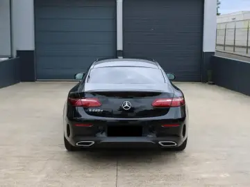 Mercedes-Benz E 220 d Coupé AMG Line