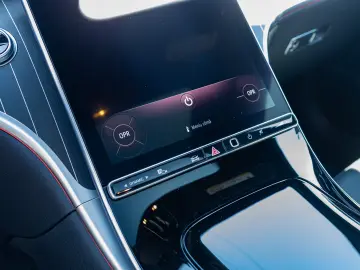 Mercedes-Benz CLE 450 4M AMG Pano DigitalLEd Burmester MHEV