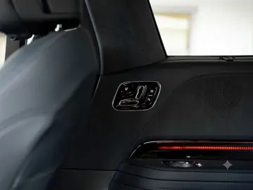 Zeekr 9X Ultra 70 kWh – SUV 4WD Livrare imediata !