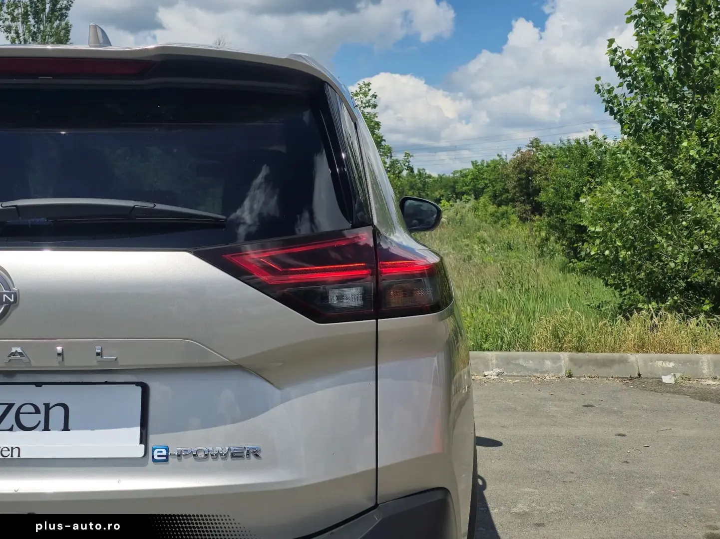 Nissan X-Trail e4ORCE Tekna   P2