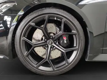 AUDI RS6 Avant Performance
