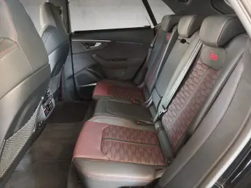 AUDI RS Q8 Performance