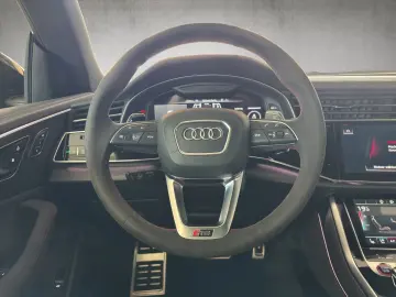 AUDI RS Q8 Performance