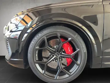 AUDI RS Q8 Performance