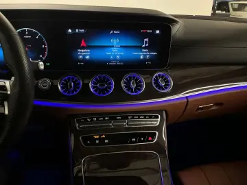 Mercedes-Benz E 220 d 4MATIC Premium