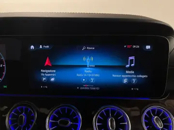 Mercedes-Benz E 220 d 4MATIC Premium