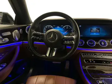 Mercedes-Benz E 220 d 4MATIC Premium