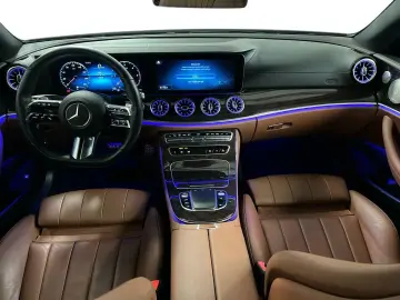 Mercedes-Benz E 220 d 4MATIC Premium