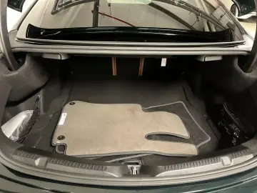 Mercedes-Benz E 220 d 4MATIC Premium