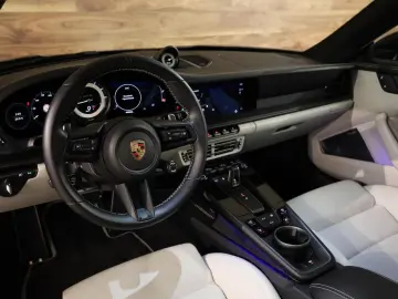 PORSCHE 992 3.0 Carrera 4 GTS