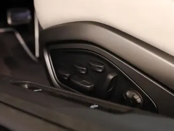 PORSCHE 992 3.0 Carrera 4 GTS
