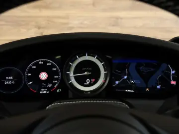 PORSCHE 992 3.0 Carrera 4 GTS