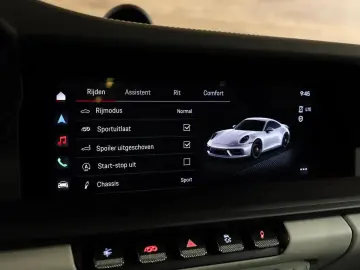 PORSCHE 992 3.0 Carrera 4 GTS