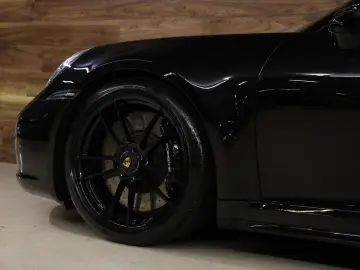 PORSCHE 992 3.0 Carrera 4 GTS