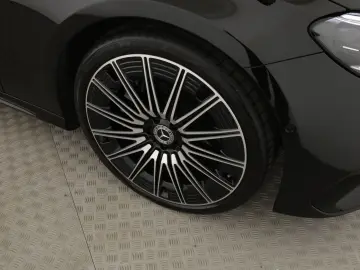 MERCEDES-BENZ E 450 d 4M AMG Adv Plus Standh Burmest…