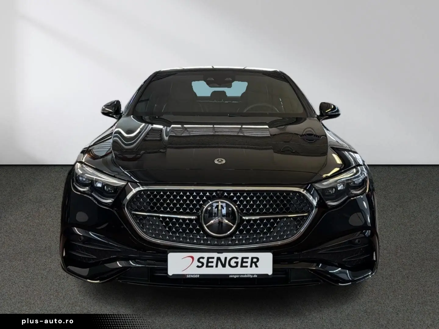 MERCEDES-BENZ E 450 d 4M AMG DigitalLight Pano Distronic AHK