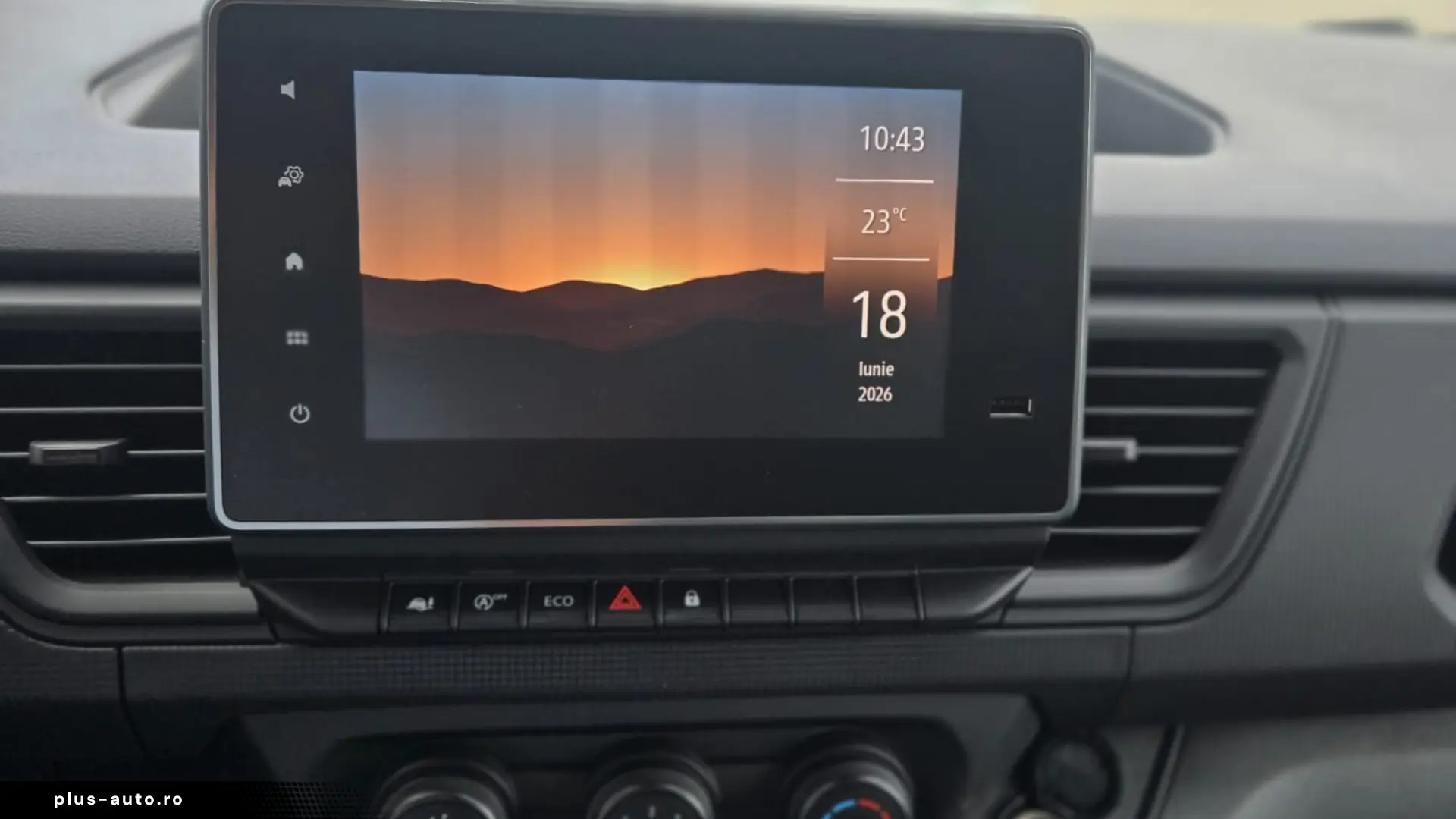 RENAULT TRAFIC FURGON 2 1 locuri L2H1  NOU