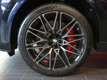 BMW X6 M Competi.M-DrivPack.AHK.Panod.22Sitzbel.360