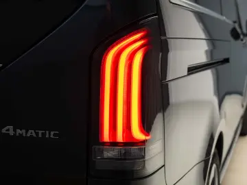 Mercedes Benz V300d Long AMG
