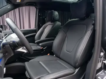 Mercedes Benz V300d Long AMG