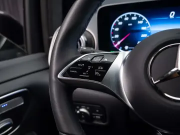 Mercedes Benz V300d Long AMG