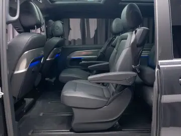 Mercedes Benz V300d Long AMG