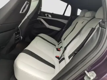 BMW X6 M Competition Massage