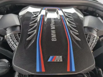 BMW X6 M Competition Massage