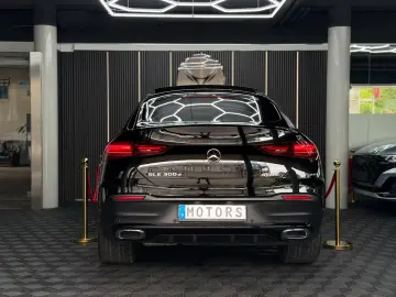 Mercedes-Benz GLE 300 d COUPE 4M AMG BURM NIGHT 360  22