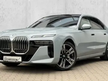 BMW 740d xDrive M Sport SkyLounge - TV