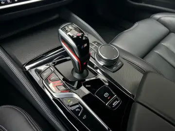 BMW M5 Limousine Laser M Drivers