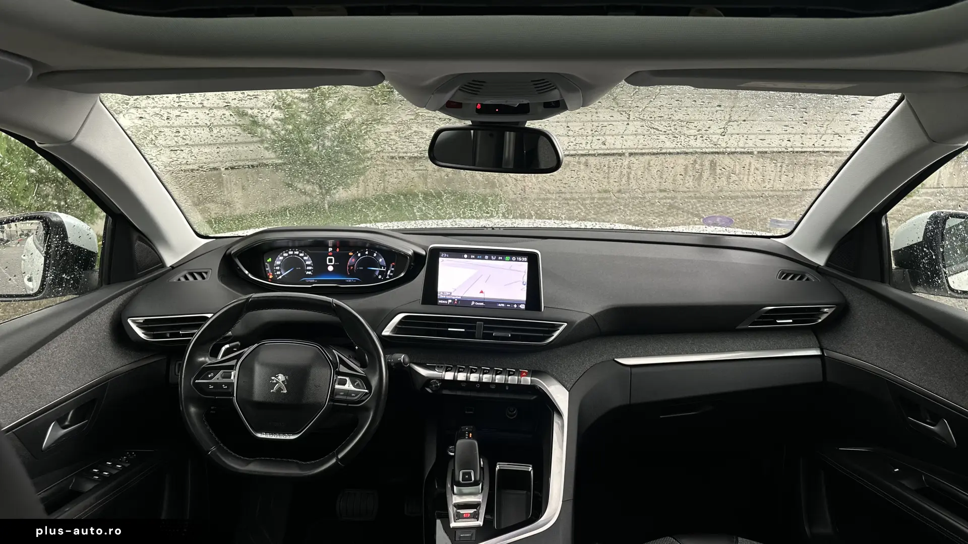 3008 2018 136.000km Faruri Carte service Rate Garantie